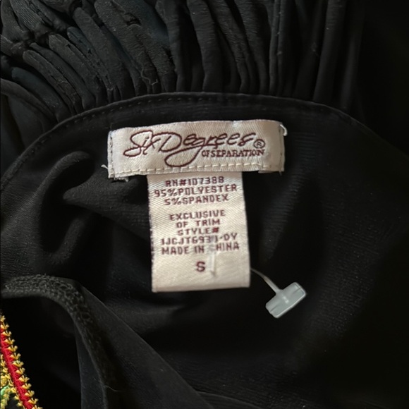 Vibrant Embroidered Top - Picture 2 of 4